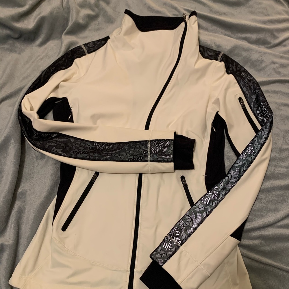 Lululemon RARE Cream Black Lace Detail Zip Jacket
